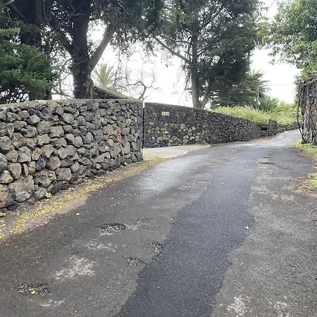 Villa Spacious Characterful With Spectacular Views In Quiet Rural Setting.