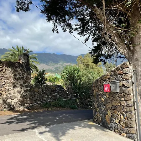 Villa Spacious Characterful With Spectacular Views In Quiet Rural Setting. *