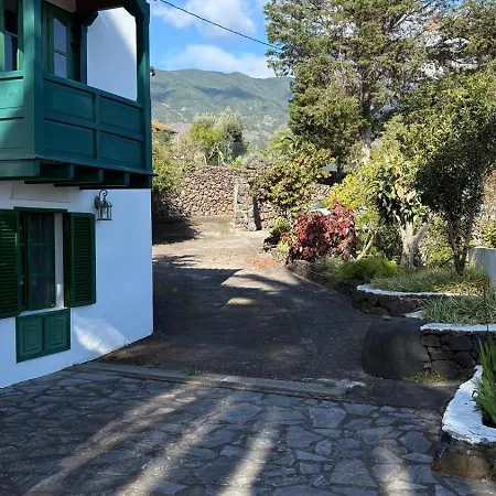 Spacious Characterful With Spectacular Views In Quiet Rural Setting. Villa Breña Alta